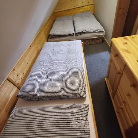 U Kohoutu Guest house 2*